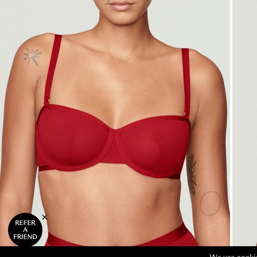 CUUP NWT Balconette Bra - Cerise